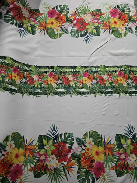 Border Print with Middle Design 1.5m wide PolyMatt